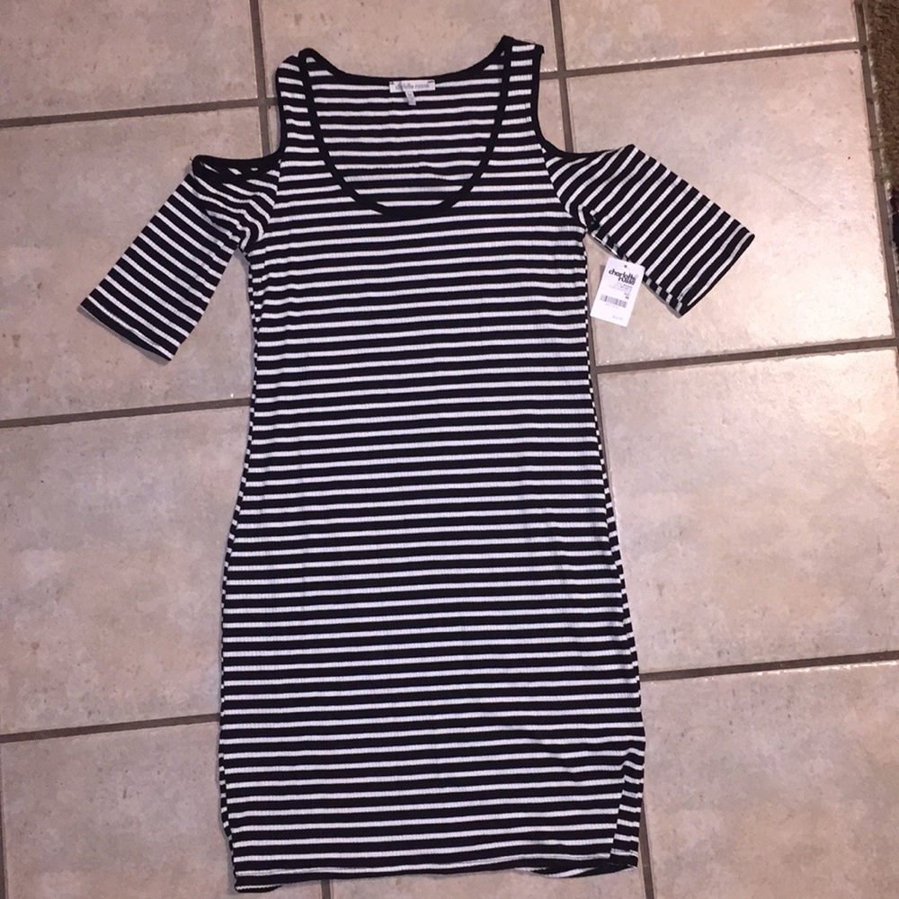 Shoulder Cut Out Dress